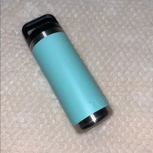 YETI - 18oz Rambler Bottle